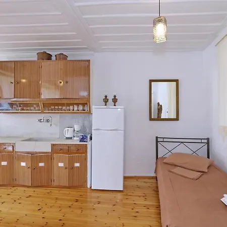 Apartment House Of Town *